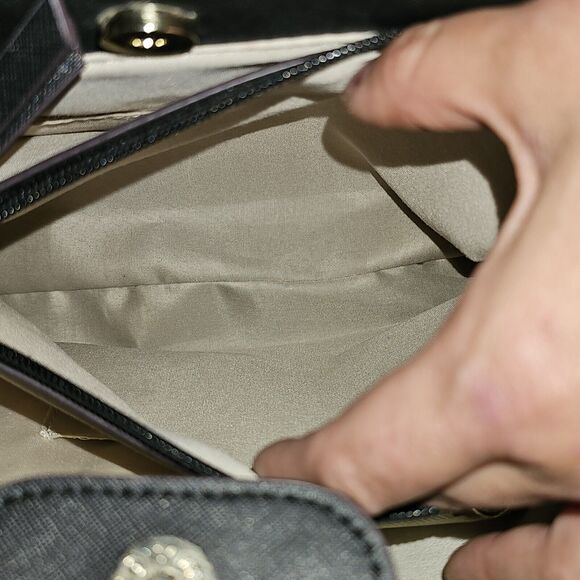 Liz Claiborne Spacious Purse Shoulder Bag Lots Of Space Tote Cream/Black Colored - Picture 11 of 13